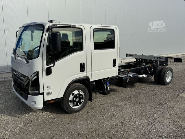 Sonstige ISUZU M30 M DOKA 7-Sitzer  5.2 l 190 PS Radst. 4.475