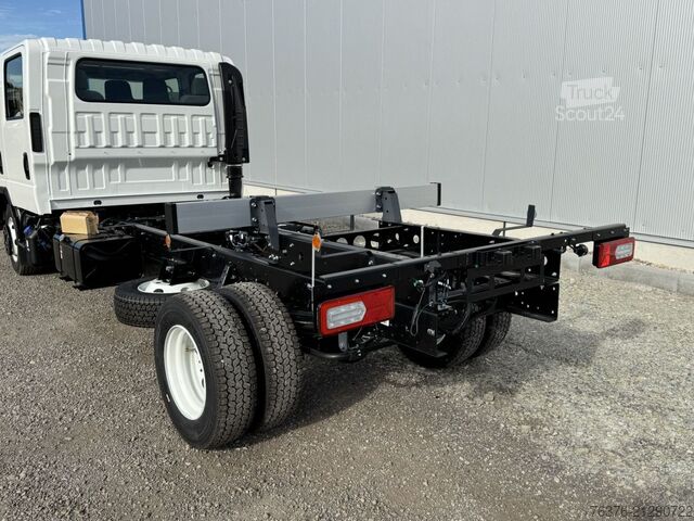 Sonstige ISUZU M30 M DOKA 7-Sitzer  5.2 l 190 PS Radst. 4.475