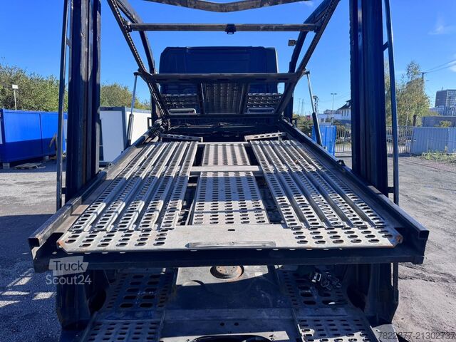 Avtovlekaš tovornjak LF9 Mercedes-Benz Actros 1845