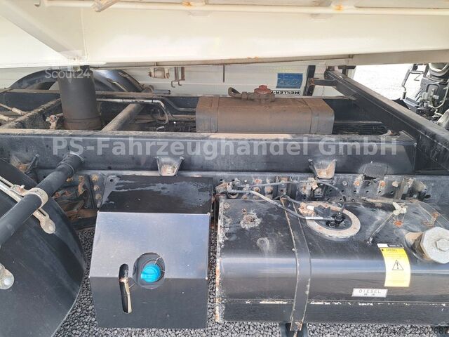 Driezijdige kipper bestelwagen FUSO Canter 7C18*Dreiseitenkipper*AHK