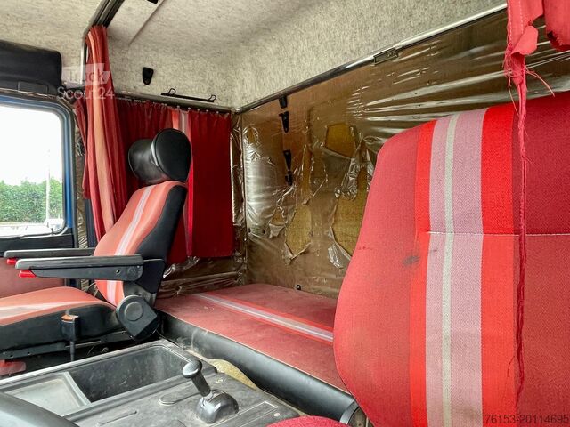 Kippwagen Iveco 190-38 6X2 TRILATERALE