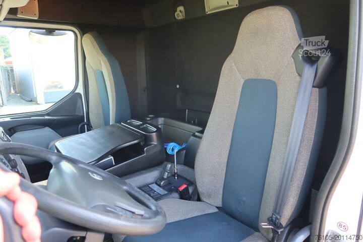 Box body Volvo FE Bak+Klep Dhollanida 2.000 kg