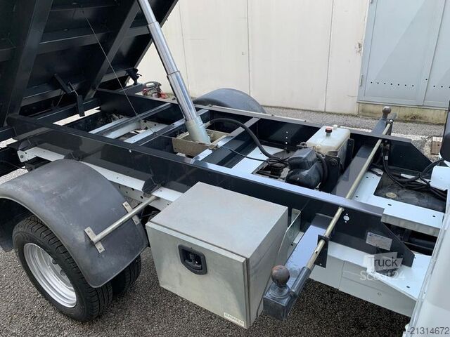 Tipvogn varebil Ford Transit 350 - Gemellato  - Ribaltabile trilateral