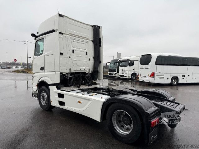 Standardni tegljač Mercedes-Benz Actros 18.45 GIGA SPACE