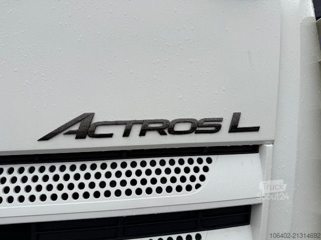 Standardni tegljač Mercedes-Benz Actros 18.45 GIGA SPACE