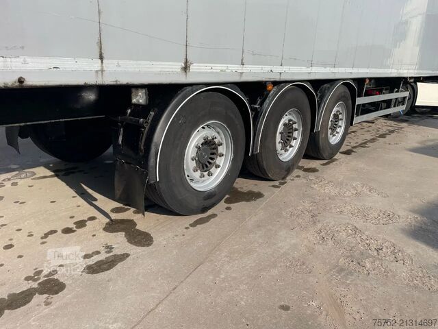 Pohyblivá podlaha Bodex Agrar 80m3 Cargo floor 380H SAF