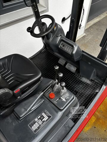 Wózek widłowy Linde E35P