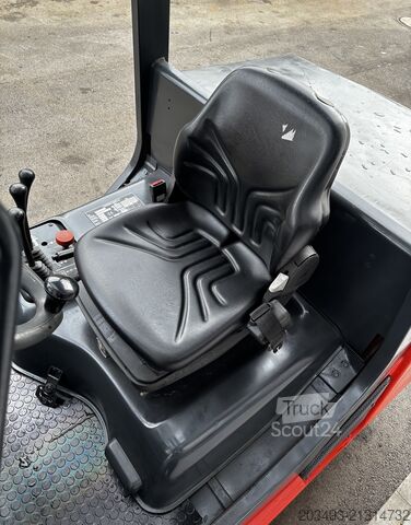 Wózek widłowy Linde E35P