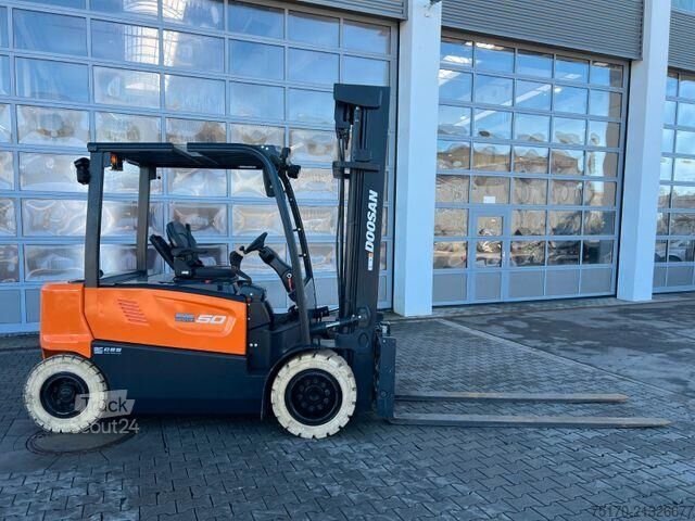 Gabelstapler Doosan B50XC-7 / nur 230h! / SS / Zinkenverstellung
