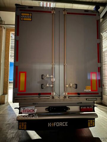 Pārvietojamā grīda Kraker 72m3 11M Agrar-Agri Nieuw/New Klapbumper Automa...