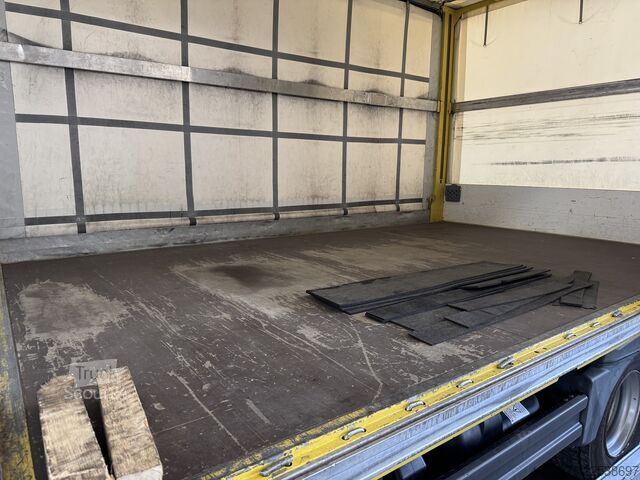 Transporter mit Pritsche & Plane Mercedes-Benz Atego 818