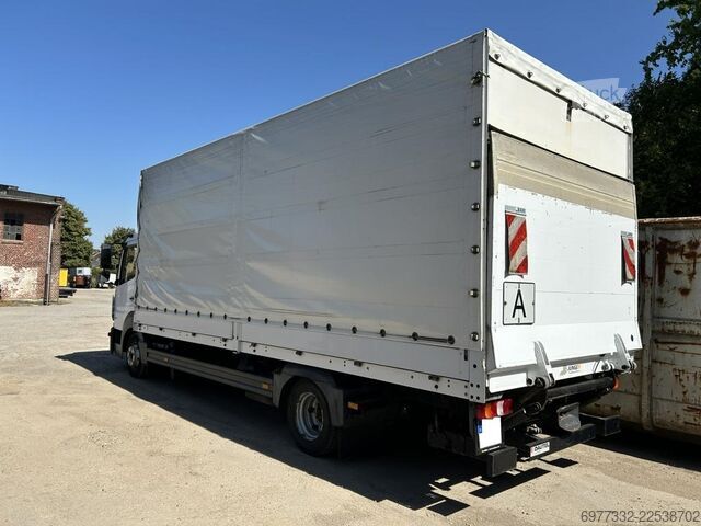 Furgone centinato Mercedes-Benz Atego 818