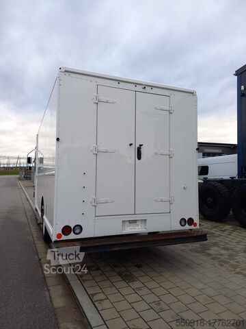 Box van Ford StepVan USA P1000