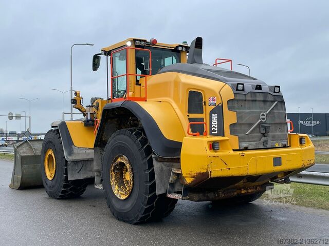 навантажувач Volvo L220H