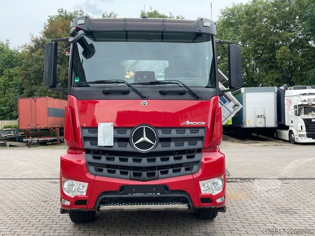 Basculantă MERCEDES-BENZ Arocs 2648 6x4 BB Dautel Bordmatik Retarder Shz