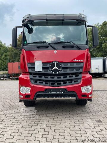 Autocamion basculant tridirecțional MERCEDES-BENZ Arocs 2648 6x4 BB Dautel Bordmatik Retarder Shz