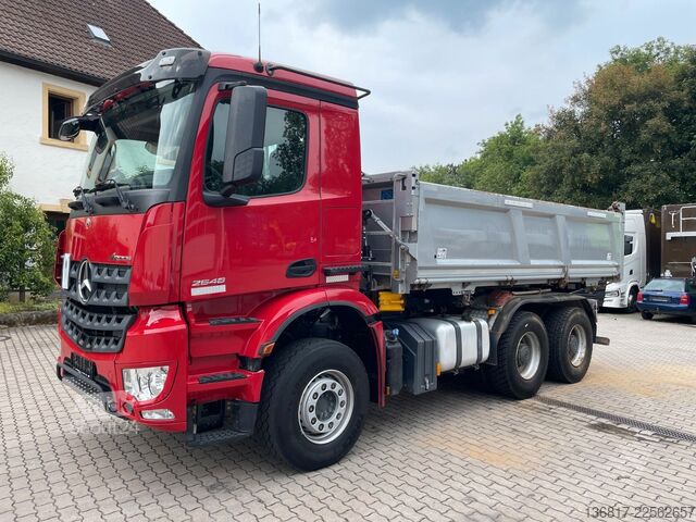 Autocamion basculant tridirecțional MERCEDES-BENZ Arocs 2648 6x4 BB Dautel Bordmatik Retarder Shz
