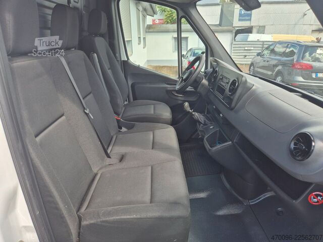 Kastenwagen hoch MERCEDES-BENZ Sprinter Kasten 314 CDI*Regale *