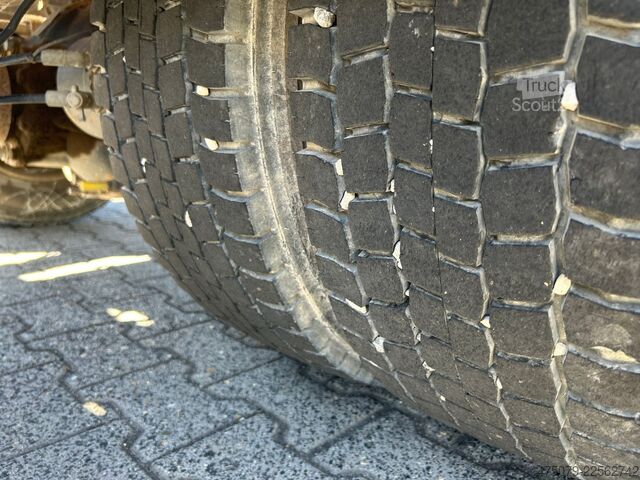 Třístranný sklápěč VOLVO FL 250 / Meiller / Euro 5 / Klima