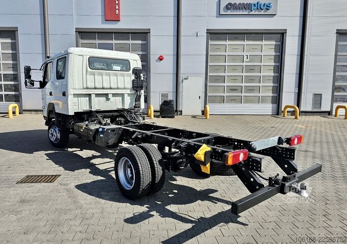 LKW-Fahrgestell Fuso Canter 6C18 Doka 4x4