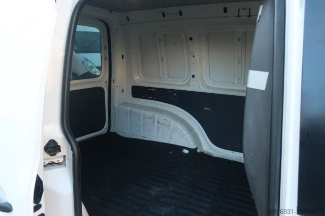 Panelová dodávka VOLKSWAGEN Caddy Nfz Kasten BMT Klima PDC 1 Hand