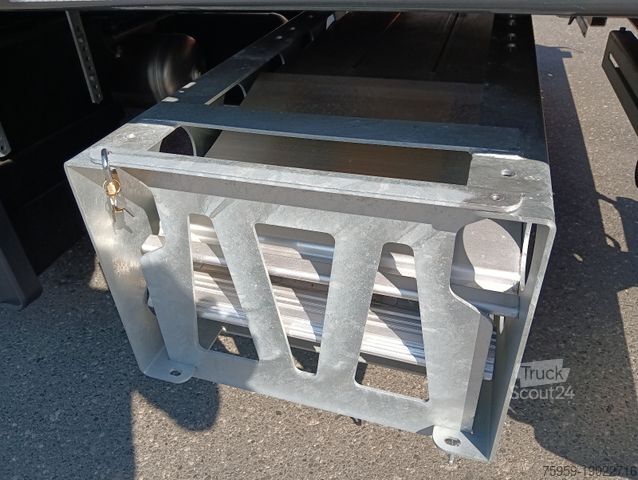 Werkplatform oplegger SCHWARZMÜLLER 3Achs Tele Rampen TwistLock40+2x20"SAF Lenk+Lift