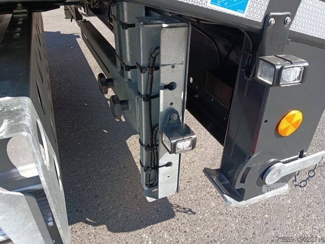Pracovní plošinový návěs SCHWARZMÜLLER 3Achs Tele Rampen TwistLock40+2x20"SAF Lenk+Lift
