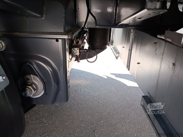 Pracovní plošinový návěs SCHWARZMÜLLER 3Achs Tele Rampen TwistLock40+2x20"SAF Lenk+Lift