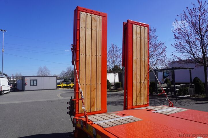 Semiremorcă platformă Kässbohrer LB3E low-bed semi-trailer / 2025/ 4 axl