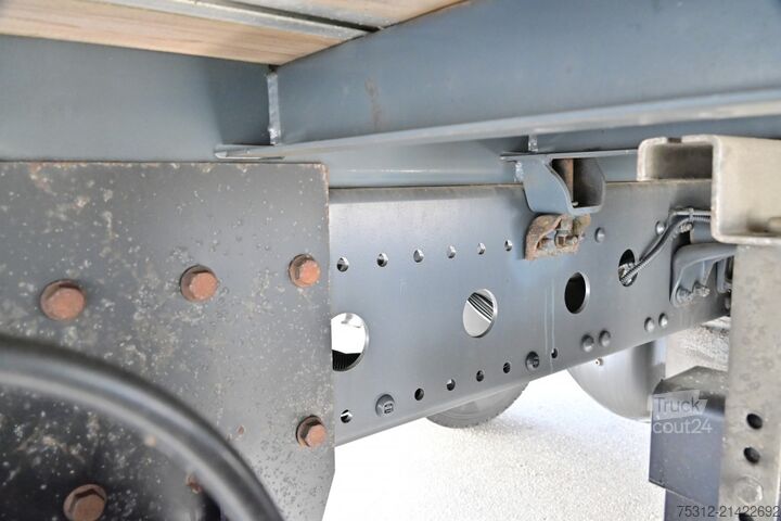 Camion cu platformă și prelată Mercedes-Benz Atego 1530  1630 LBW 2000kg 16t Blatt Luft 2,7m