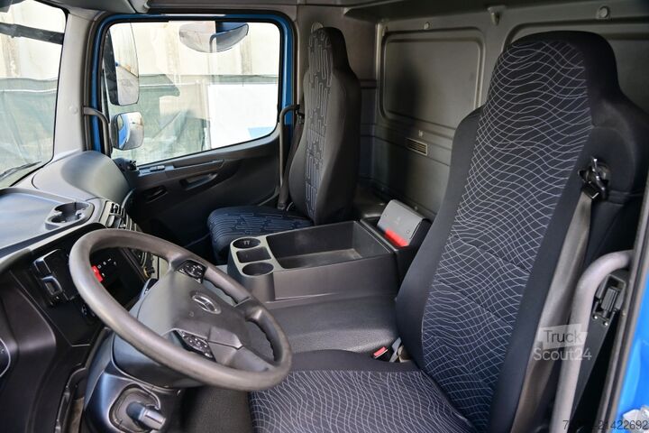 Camion cu platformă și prelată Mercedes-Benz Atego 1530  1630 LBW 2000kg 16t Blatt Luft 2,7m