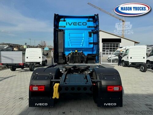Standard tractor unit Iveco S-Way 500