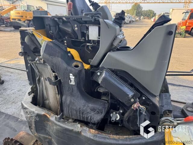 Kazıcı yükleyici Bobcat E26