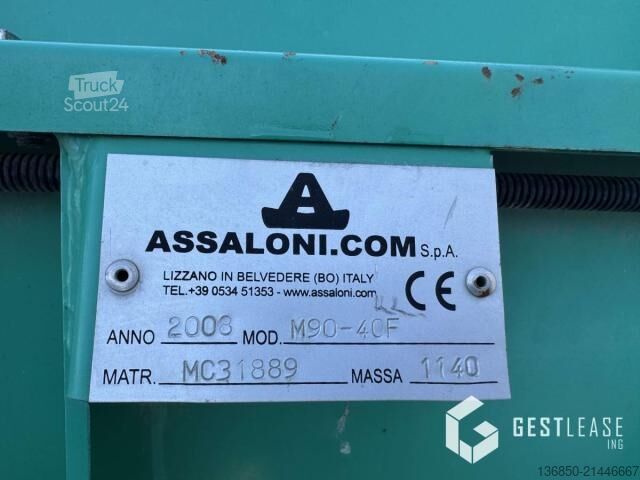 Üç taraflı damperli kamyon Mercedes-Benz Axor 1833