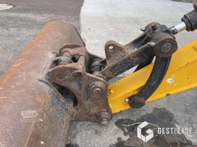 Kazıcı yükleyici JCB 48Z-1