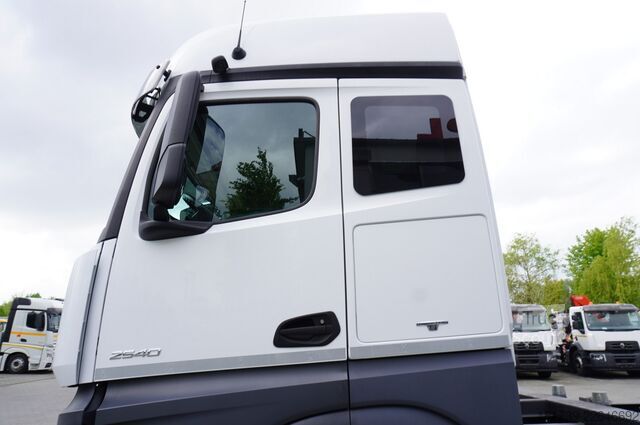 BDF / para clases de conducción Mercedes-Benz Actros 2540 6x2 / 80 tho. km! / 5-seater