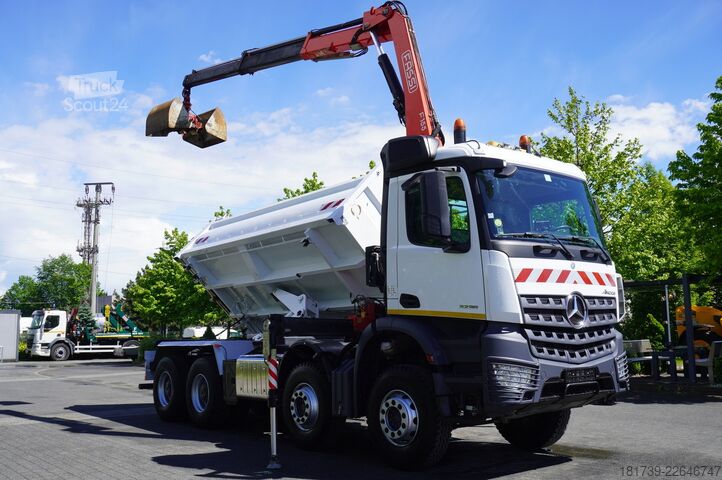 Tweezijdige kipper Mercedes-Benz Arocs 3236 8x4 / HDS Fassi F155A.0.22