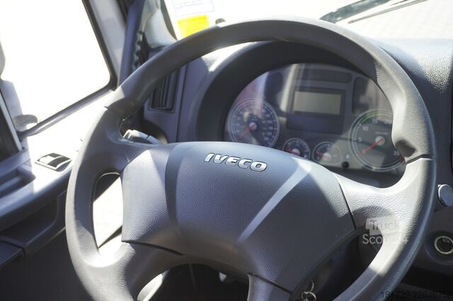 Samopostrežni tovornjak Iveco Eurocargo 160 E22K tipper / 60 tho. km!!