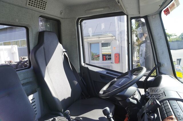 Samopostrežni tovornjak Iveco Eurocargo 160 E22K tipper / 60 tho. km!!