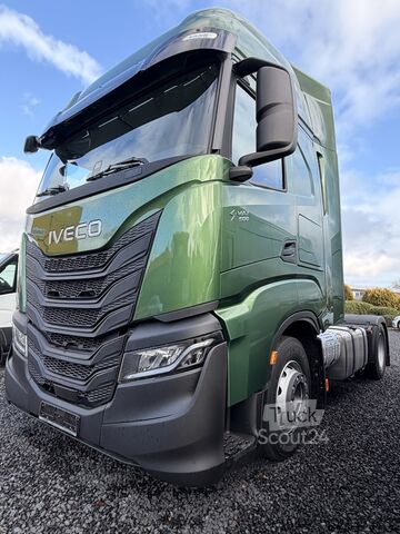 Standaard trekker IVECO S-Way AS440S50TP Metallic Grün