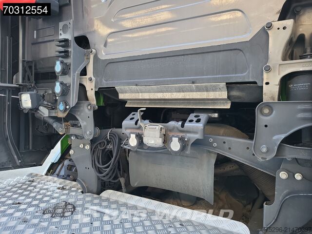 Matières dangereuses Scania S730 6X4 Full-Air Retarder ADR Leder