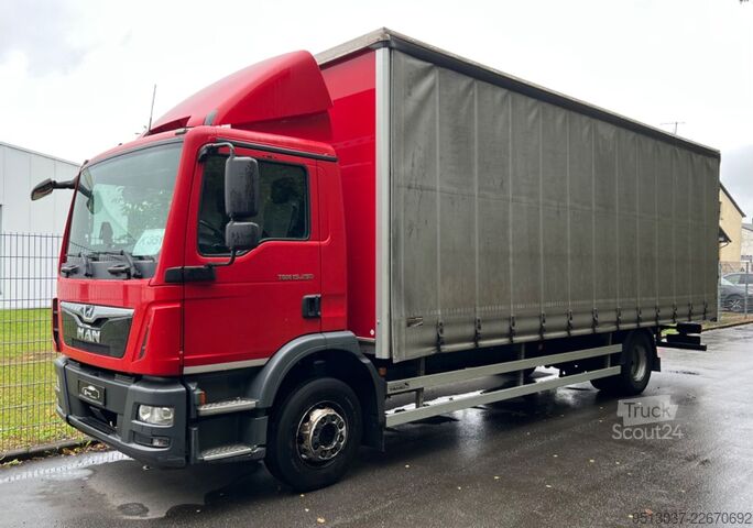 Flatbed truck with tarp MAN TGM 15.250 Pritsche + Schiebeplane AHK Klima