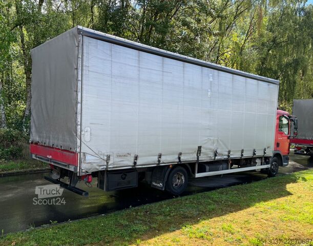 Curtain sider van MAN TGL 8.180 Pritsche + Schiebeplane AHK Klima