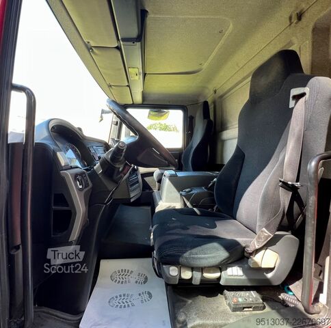 Curtain sider van MAN TGL 8.180 Pritsche + Schiebeplane AHK Klima