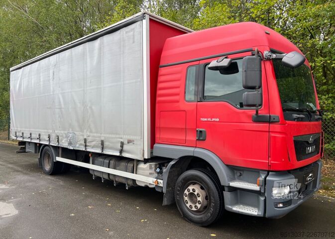 Camion plateau avec bâche MAN TGM 15.250 Pritsche + Schiebeplane AHK Klima