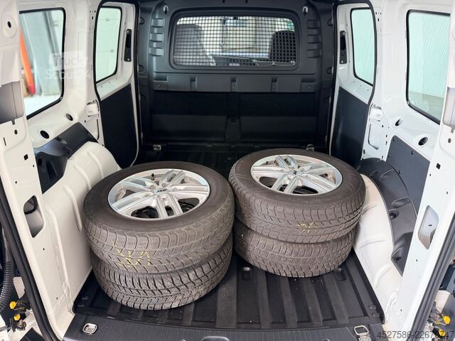 Panelinis furgonas VW Caddy Cargo Basis*VERGLAST 2X SCH.TÜR*KLIMA*TEMP