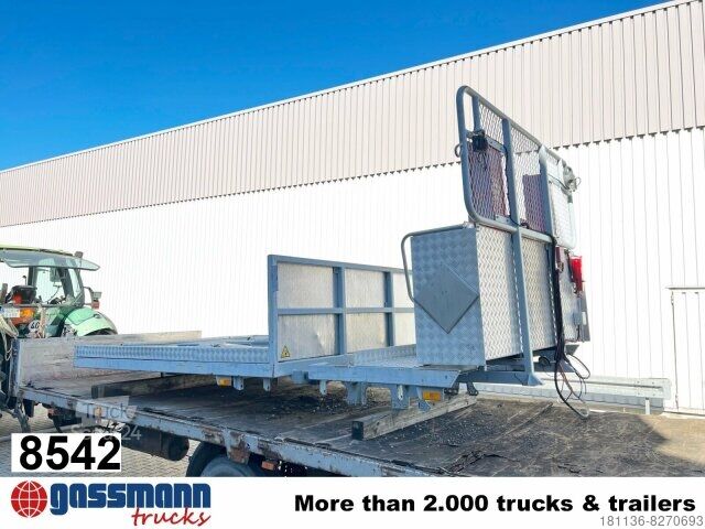 Ladbil med lad BMI Pritschenaufbau mit Staukästen