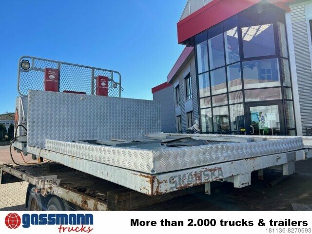 Ladbil med lad BMI Pritschenaufbau mit Staukästen