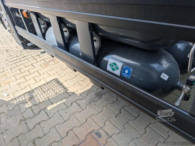 Fahrgestell SCANIA P 340 B6x2*4NA / chassis/ steereing axle