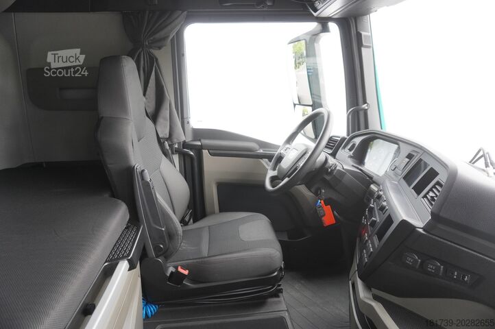Posuvná plachta a príves MAN TGX 18.470 / 2022 / Curtainsider 19 EPAL